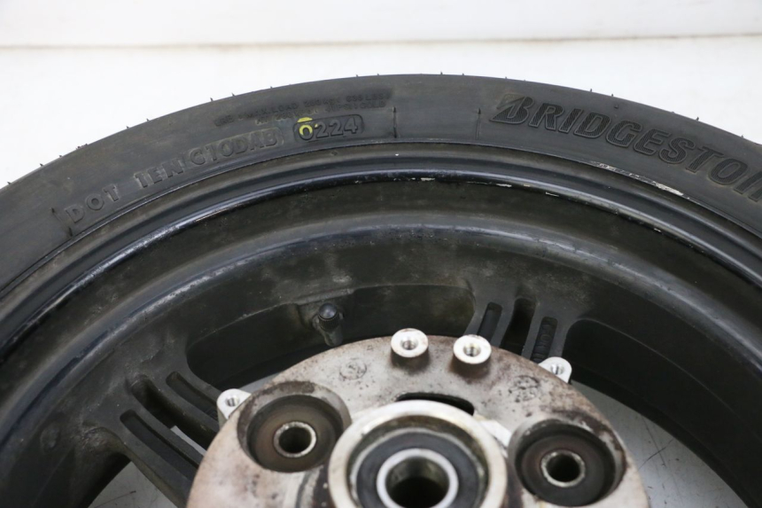 photo de REAR RIM AND TIRE SUZUKI BURGMAN 650 (2013 - 2020) - Markings and original references