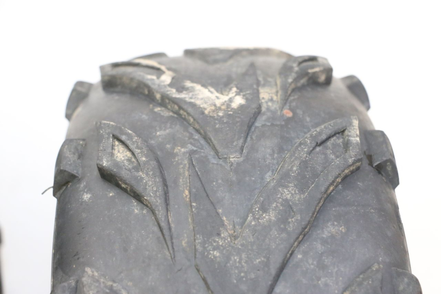 photo de REAR RIM AND TIRE SPEEDY DELUXE 125 - Surface and material condition