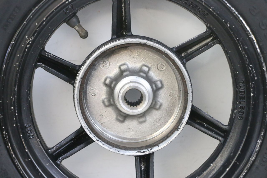 photo de REAR RIM AND TIRE LONGJIA DIGITA 4T 50 (2019 - 2022) - Component zoom