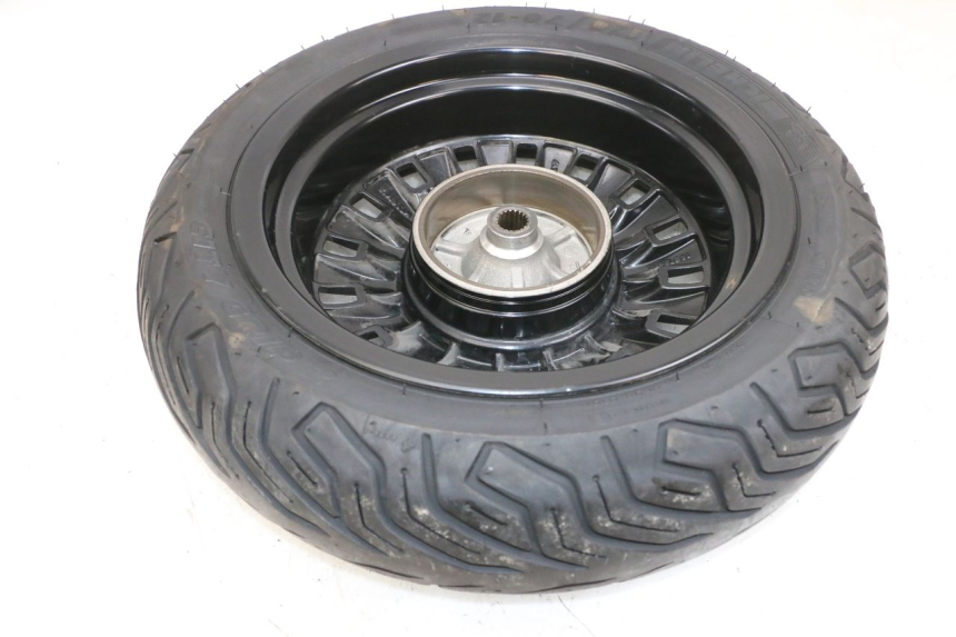 photo de REAR RIM AND TIRE PEUGEOT DJANGO 4T 50 (2014 - 2019) - Technical close-up