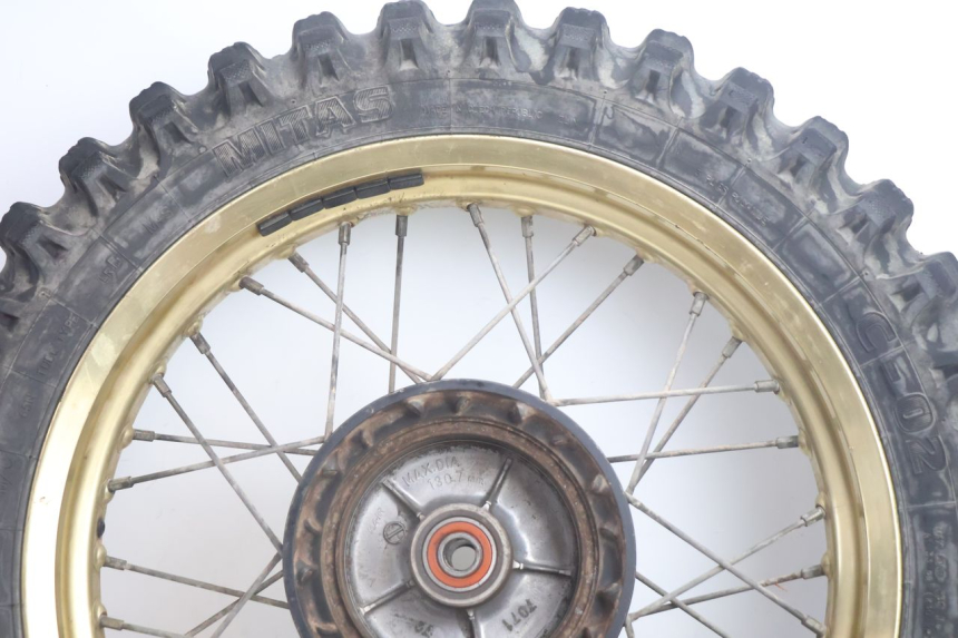 photo de REAR RIM AND TIRE SUZUKI DR S 600 (1985 - 1989) - Component zoom