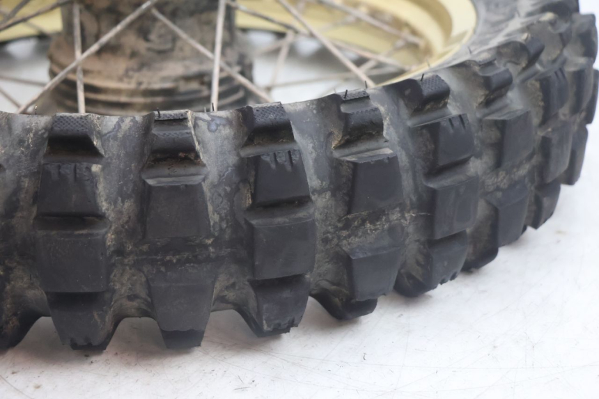 photo de REAR RIM AND TIRE SUZUKI DR S 600 (1985 - 1989) - Alternative angle