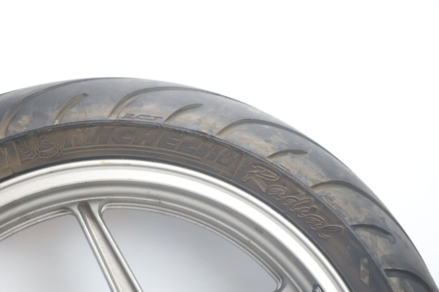 photo de REAR RIM AND TIRE KAWASAKI ER-6 ER6 N 650 (2005 - 2009) - Additional view of the item