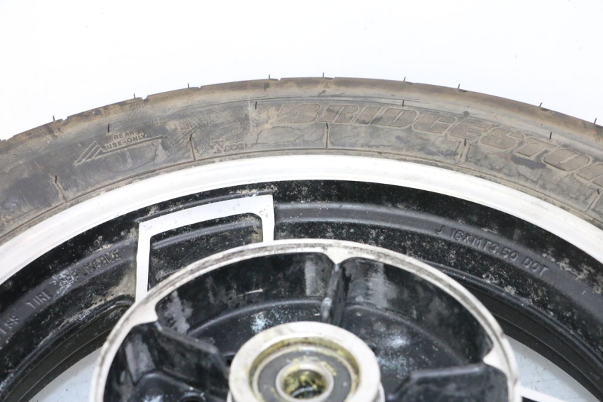 photo de REAR RIM AND TIRE YAMAHA FJ 36Y 1100 (1984 - 1985) - Surface and material condition