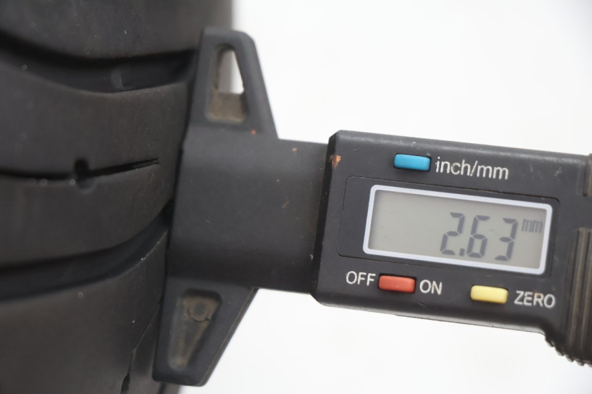 photo de REAR RIM AND TIRE YAMAHA FJR 1300 (2001 - 2005) - High-resolution close-up