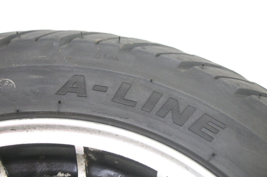 photo de REAR RIM AND TIRE VENESI FLY RETRO 4T 50 (2020 - 2025) - Distinctive features