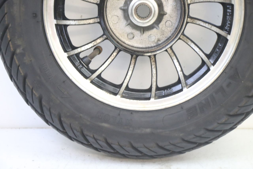 photo de REAR RIM AND TIRE VENESI FLY RETRO 4T 50 (2020 - 2025) - Markings and original references