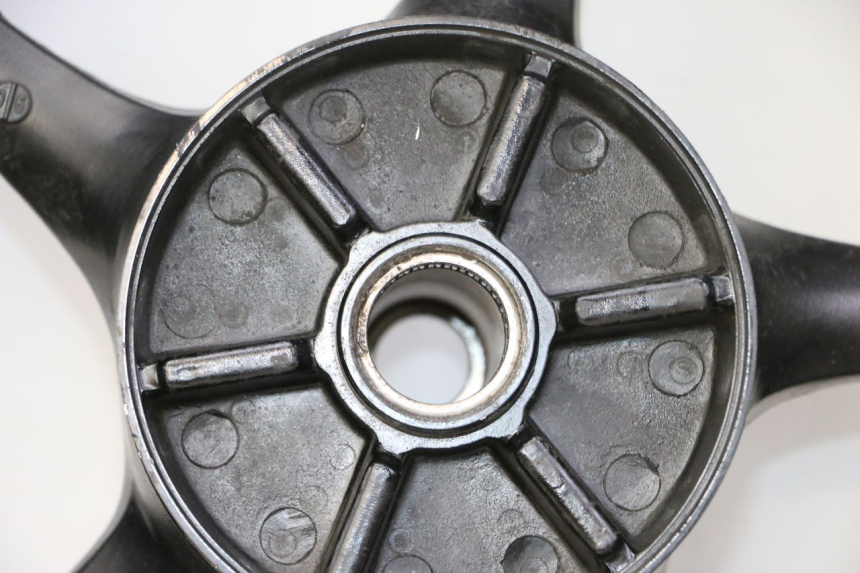 photo de REAR RIM AND TIRE YAMAHA FZ6 FAZER S2 600 (2007 - 2011) - Product overview