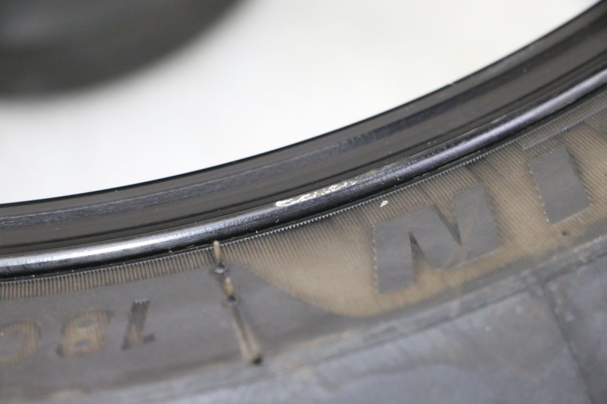 photo de REAR RIM AND TIRE YAMAHA FZ6 FAZER S2 600 (2007 - 2011) - Surface and material condition