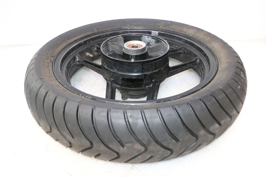 photo de REAR RIM AND TIRE KAWASAKI GPX F ZX750F 750 (1986 - 1990) - Alternative perspective