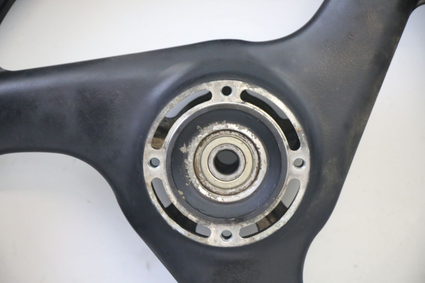 photo de REAR RIM AND TIRE SUZUKI GS GSE 500 (2001 - 2003) - Technical close-up