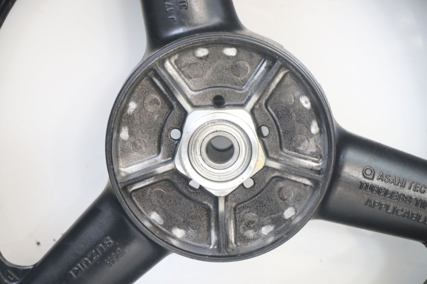 photo de REAR RIM AND TIRE SUZUKI GSF S BANDIT 600 (2000 - 2004) - Additional view of the item