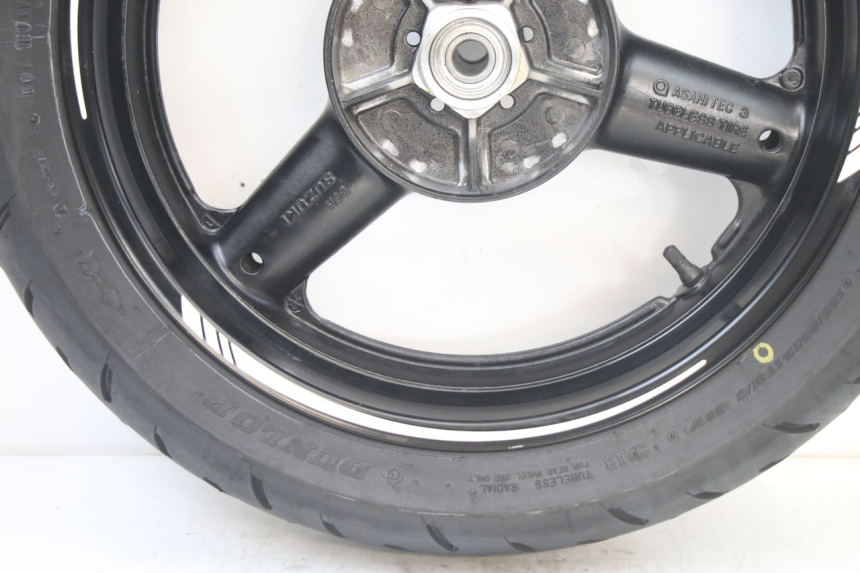 photo de REAR RIM AND TIRE SUZUKI GSF S BANDIT 600 (2000 - 2004) - Markings and original references