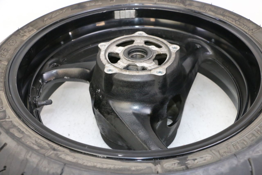 photo de REAR RIM AND TIRE SUZUKI GSR 750 (2011 - 2017) - Checked used part