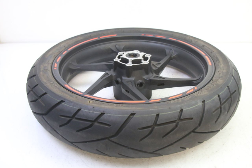 photo de REAR RIM AND TIRE KIDEN KD125-G 125 (2018 - 2022) - Fixing points details