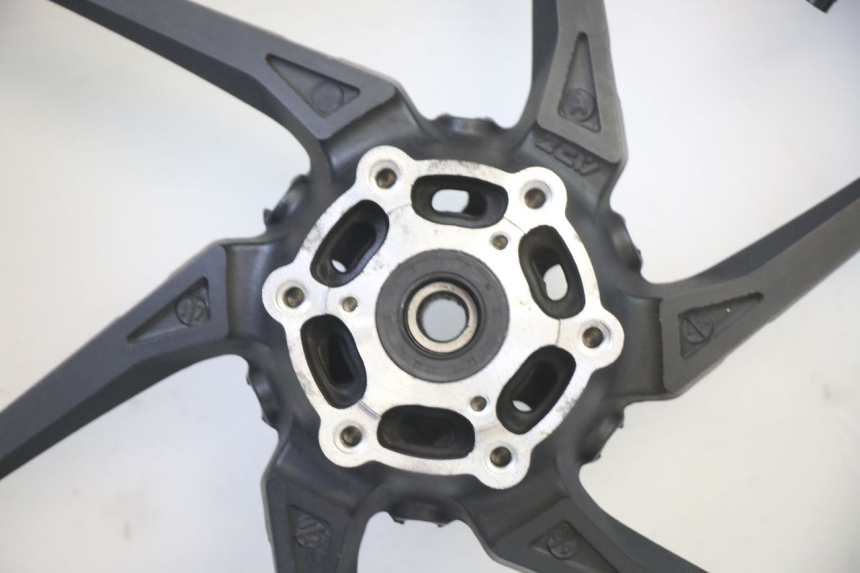 photo de REAR RIM AND TIRE KIDEN KD125-G 125 (2018 - 2022) - Markings and original references