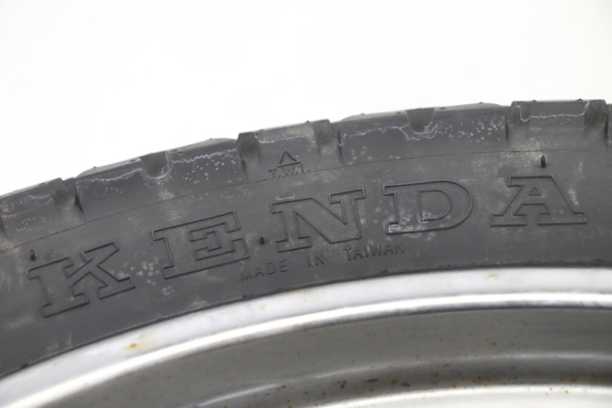photo de REAR RIM AND TIRE KYMCO STRYKER OFF ROAD 125 (1999 - 2005) - High-resolution close-up