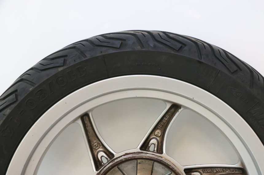 photo de REAR RIM AND TIRE PIAGGIO LIBERTY IGET S 125 (2016 - 2020) - Supplementary product photo