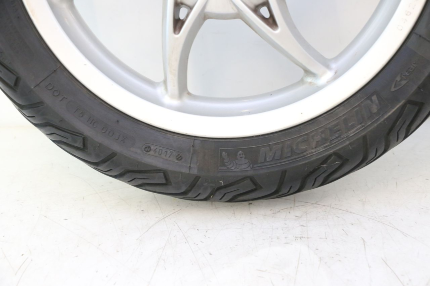 photo de REAR RIM AND TIRE PIAGGIO LIBERTY IGET S 125 (2016 - 2020) - Alternative perspective