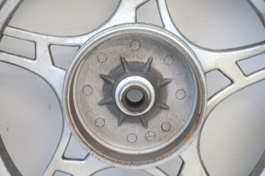 photo de REAR RIM AND TIRE LONGJIA SHARPY 125 (2020 - 2024) - Markings and original references