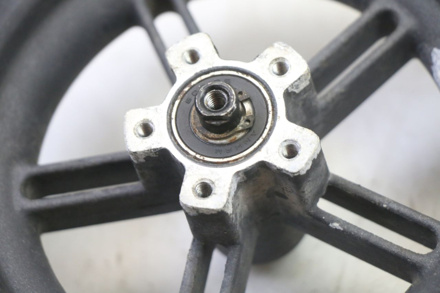 photo de REAR RIM AND TIRE XIAOMI MI PRO 2 1 - Alternative perspective