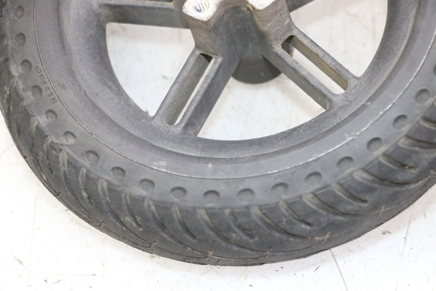 photo de REAR RIM AND TIRE XIAOMI MI PRO 2 1 - Surface and material condition