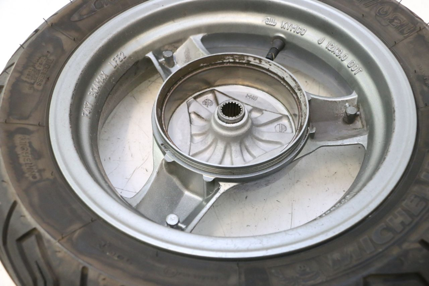 photo de REAR RIM AND TIRE KYMCO MOVIE S 125 (2009 - 2018) - Surface and material condition