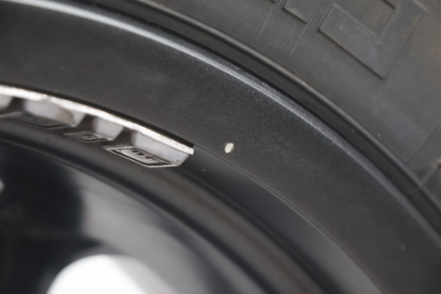 photo de REAR RIM AND TIRE PIAGGIO MP3 HPE 530 (2022 - 2026) - Distinctive features