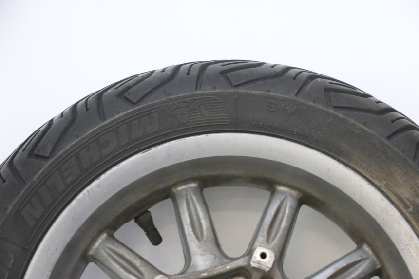 photo de REAR RIM AND TIRE PIAGGIO MP3 125 (2006 - 2014) - Alternative angle