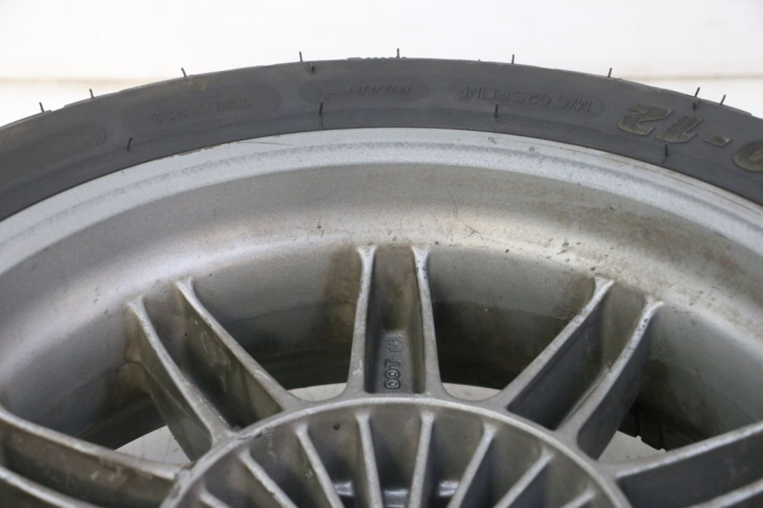 photo de REAR RIM AND TIRE PIAGGIO MP3 125 (2006 - 2014) - Product overview