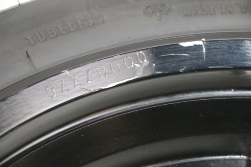 photo de REAR RIM AND TIRE YAMAHA NEO'S CORE 1 (2022 - 2026) - Technical close-up