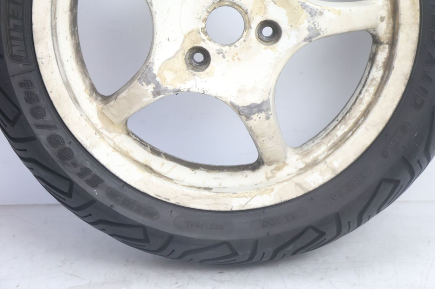 photo de REAR RIM AND TIRE MBK NITRO 50 (2004 - 2008) - Zoom on usage condition