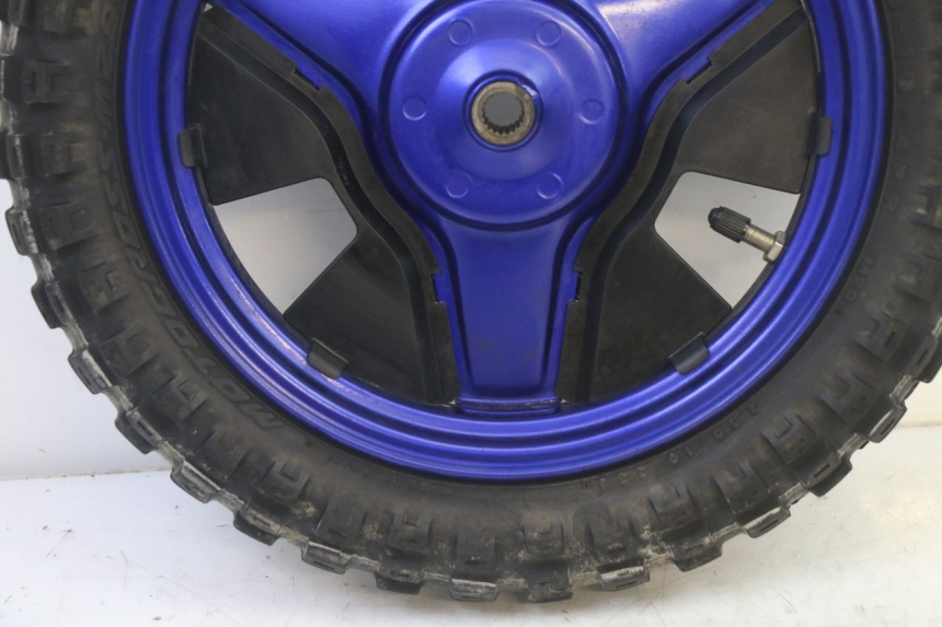 photo de REAR RIM AND TIRE YAMAHA PW 50 (1984 - 2025) - Alternative perspective