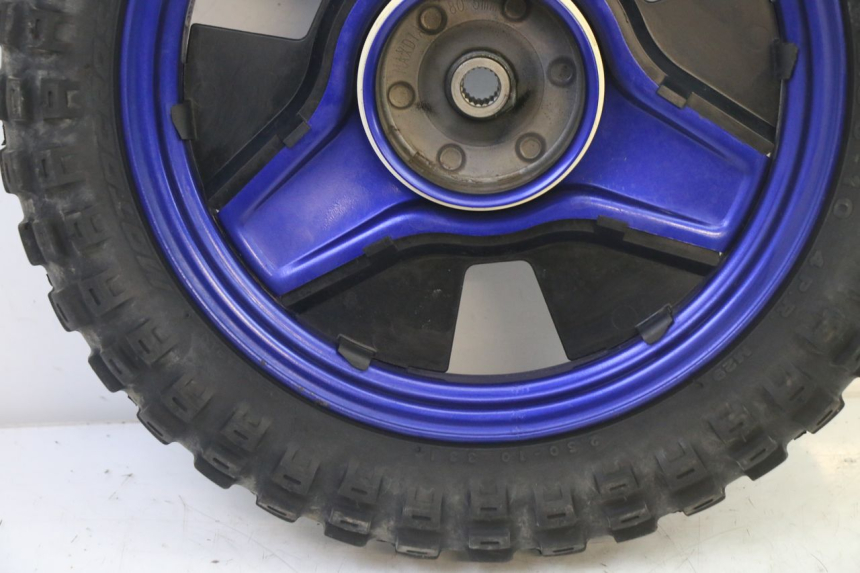 photo de REAR RIM AND TIRE YAMAHA PW 50 (1984 - 2025) - Markings and original references
