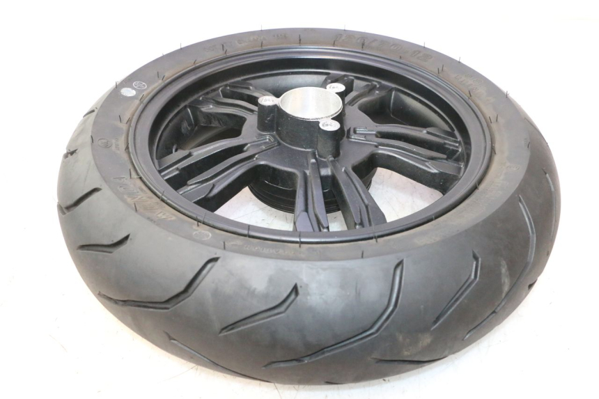 photo de REAR RIM AND TIRE JM MOTORS R-MAX TECH 50 (2024 - 2026) - Surface and material condition