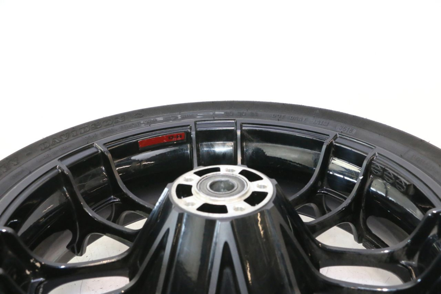 photo de REAR RIM AND TIRE HARLEY DAVIDSON ROAD GLIDE FLTRXSE 1920 (2018 - 2022) - Surface and material condition