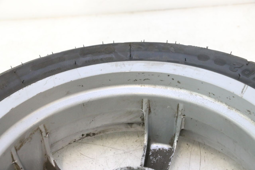 photo de REAR RIM AND TIRE PEUGEOT SATELIS 125 (2013 - 2018) - Technical close-up