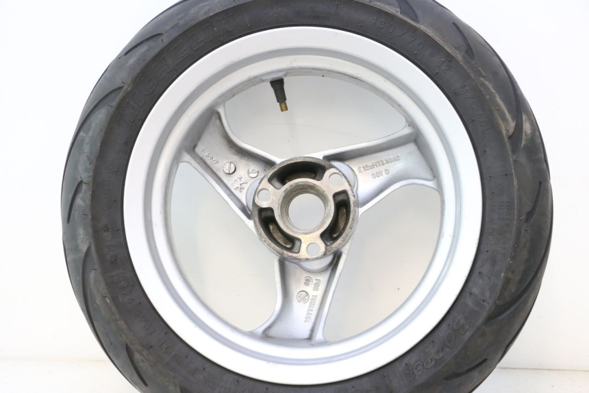 photo de REAR RIM AND TIRE PEUGEOT SPEEDFIGHT LC 50 (1996 - 2002) - Surface and material condition