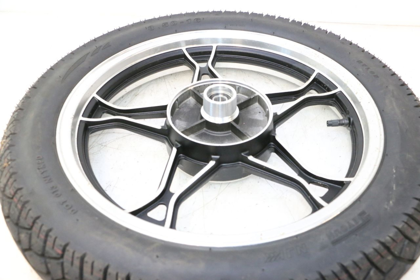 photo de REAR RIM AND TIRE YAMASAKI STREET 50 (2013 - 2018) - Surface and material condition
