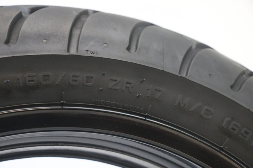 photo de REAR RIM AND TIRE SUZUKI GSX F GSXF 650 (2007 - 2015) - Component zoom