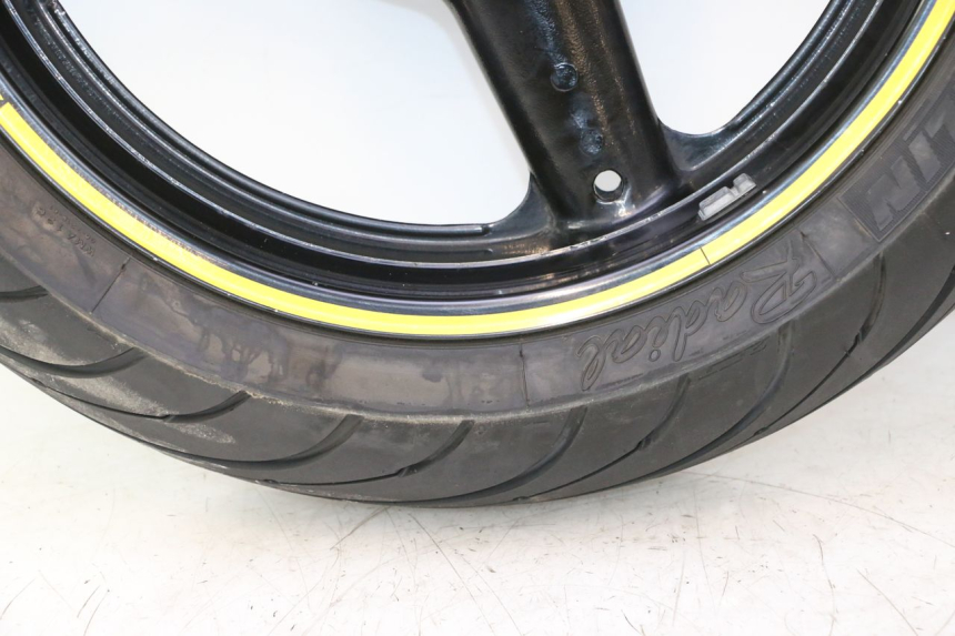 photo de REAR RIM AND TIRE SUZUKI SV S 650 (2003 - 2009) - Distinctive features