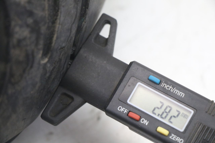 photo de REAR RIM AND TIRE PEUGEOT VIVACITY NEW 2T 50 (2008 - 2017) - High-resolution close-up