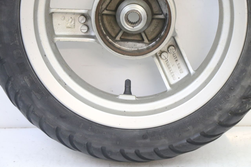 photo de REAR RIM AND TIRE PEUGEOT VIVACITY NEW 2T 50 (2008 - 2017) - Checked used part