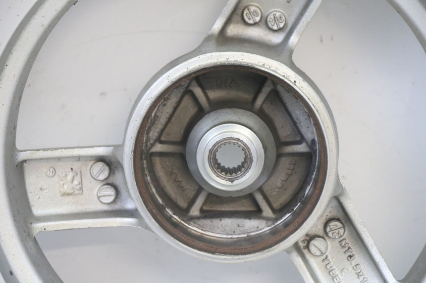 photo de REAR RIM AND TIRE PEUGEOT VIVACITY NEW 2T 50 (2008 - 2017) - Markings and original references