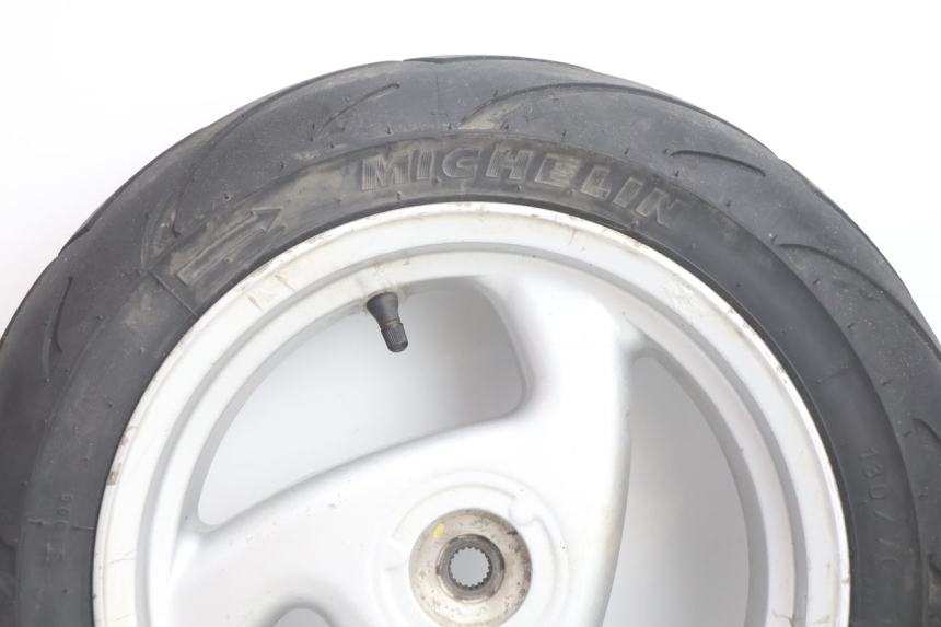 photo de REAR RIM AND TIRE PEUGEOT VIVACITY 50 (2004 - 2009) - Component detail