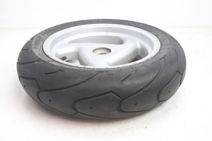 photo de REAR RIM AND TIRE PEUGEOT VIVACITY 50 (2004 - 2009) - Technical close-up