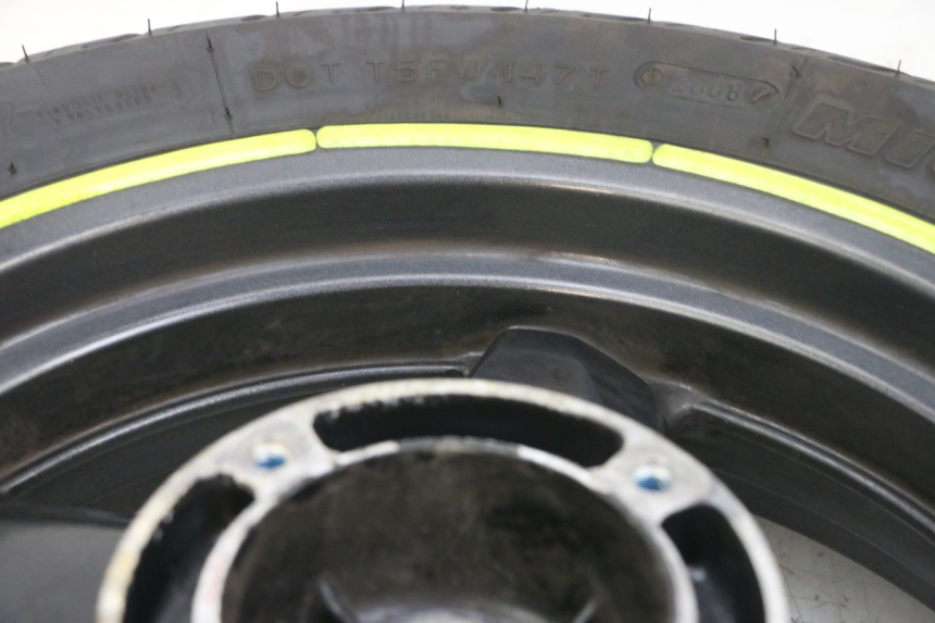 photo de REAR RIM AND TIRE YAMAHA XMAX X-MAX 125 (2006 - 2009) - Fixing points details