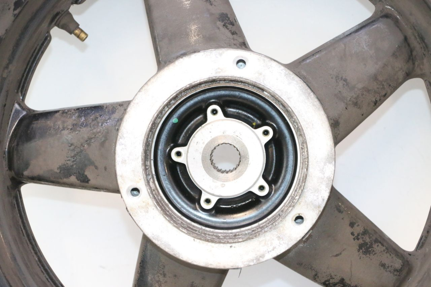 photo de REAR RIM AND TIRE YAMAHA X-MAX XMAX 125 (2010 - 2013) - Component detail