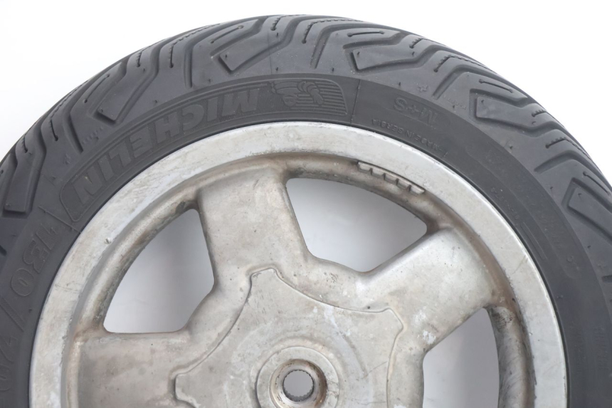 photo de REAR RIM AND TIRE PIAGGIO X8 STREET 125 (2006 - 2007) - Component detail