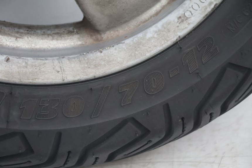 photo de REAR RIM AND TIRE PIAGGIO X8 STREET 125 (2006 - 2007) - Alternative angle